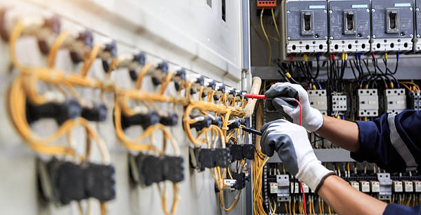 Professional Electrician technician working in Bandon, OR